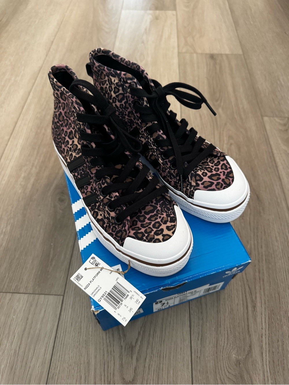 Adidas Women’s Nizza Platform Midrise Sneakers 8.5